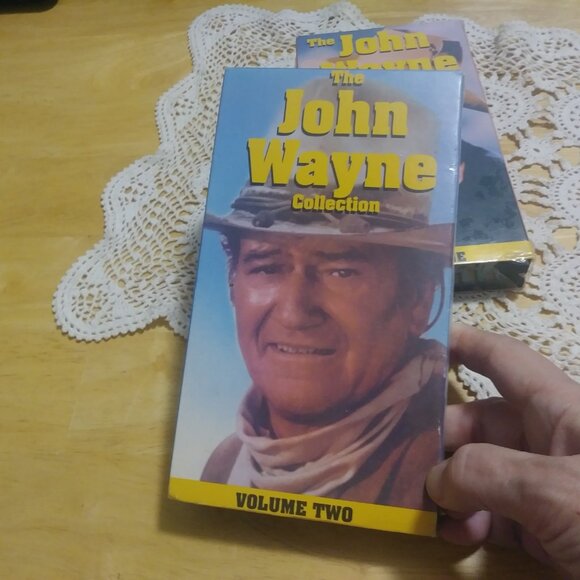 VHS - the John Wayne collection, volumes 1 and 2, sealed - Picture 2 of 6